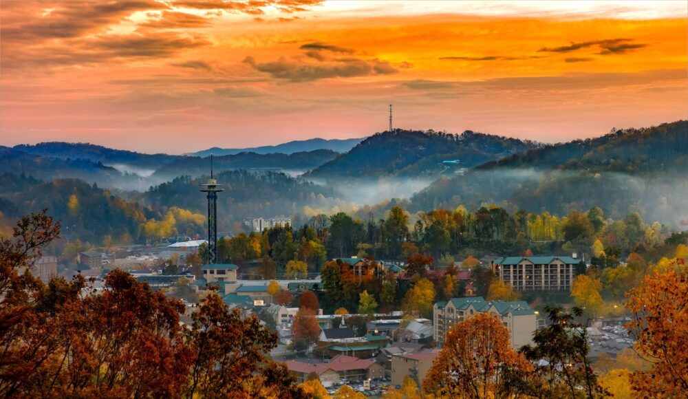 Explore The Smoky Mountains - Gatlinburg, Tennessee